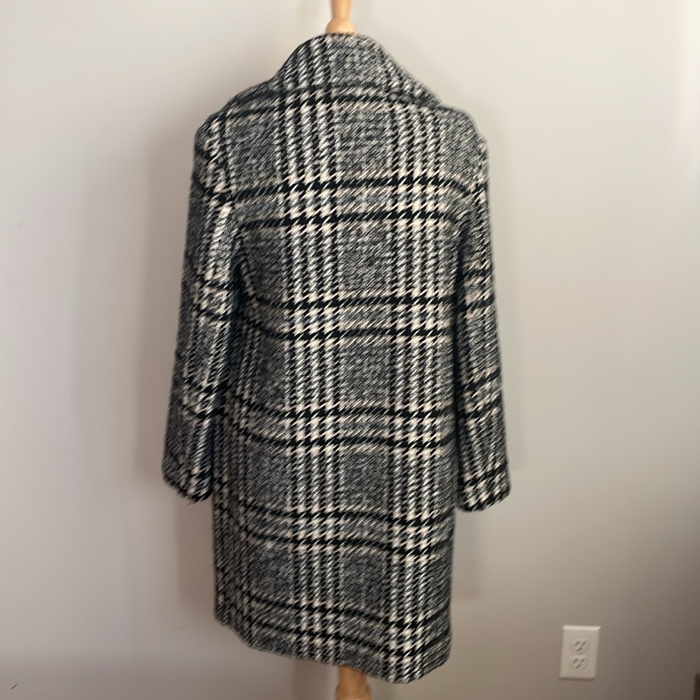 Massimo Dutti Houndstooth Coat - Picture 3 of 8